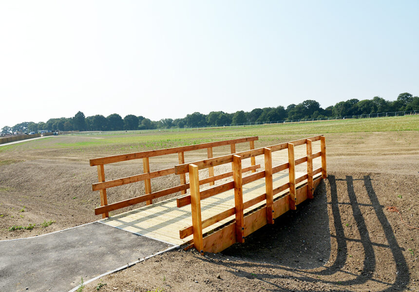 Harvest Ride, Bracknell, England | Timber Bridge | Beaver Bridges