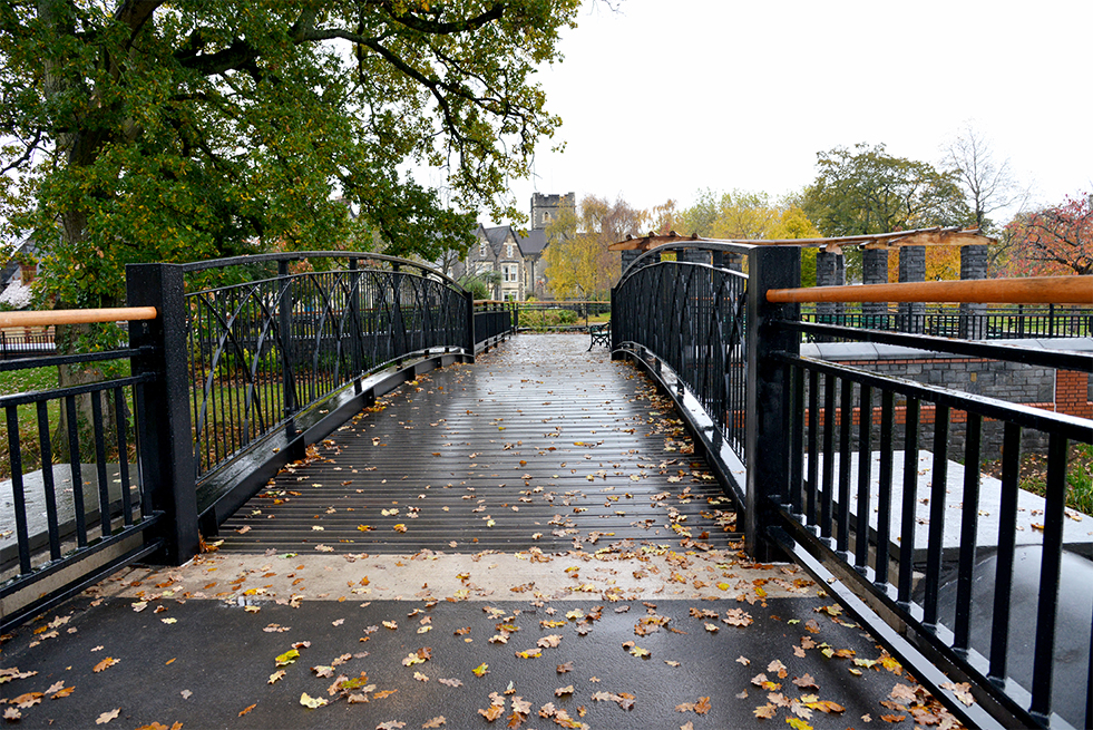 Roath Footbridge | The Flood-risk Management Scheme | Steel Bridges | Beaver Bridges