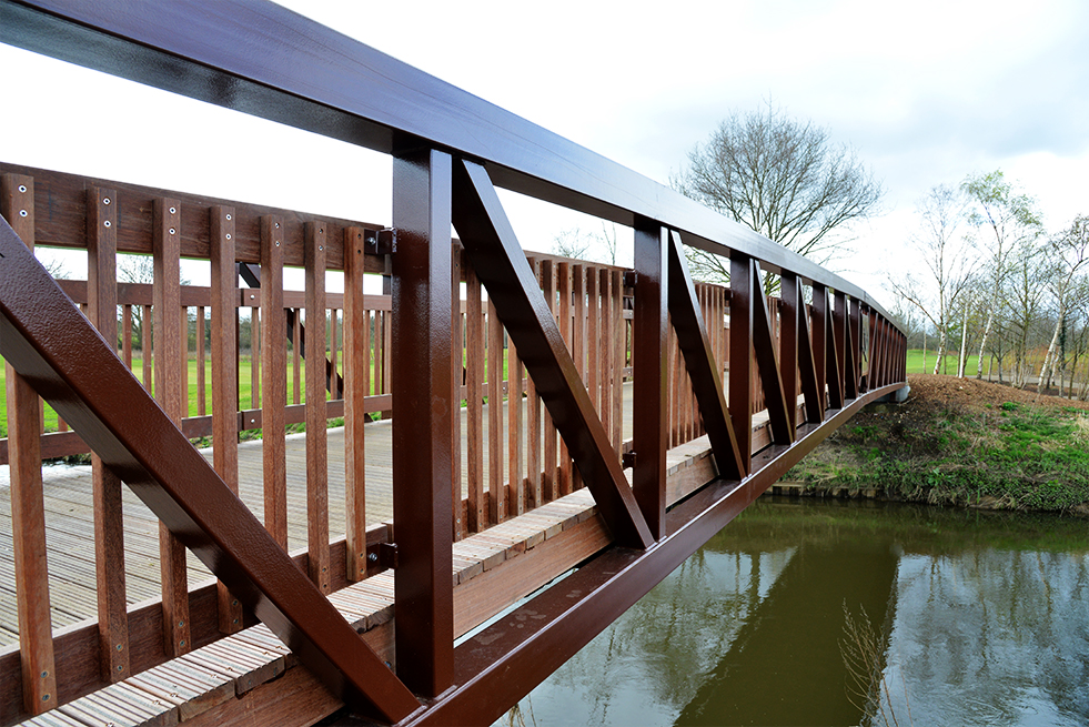 Wisley Golf Course footbridge | Steel Bridges | Beaver Bridges